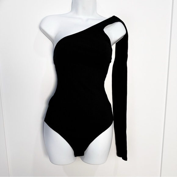 The Nola Bodysuit in Black size US 2 - Picture 6 of 16